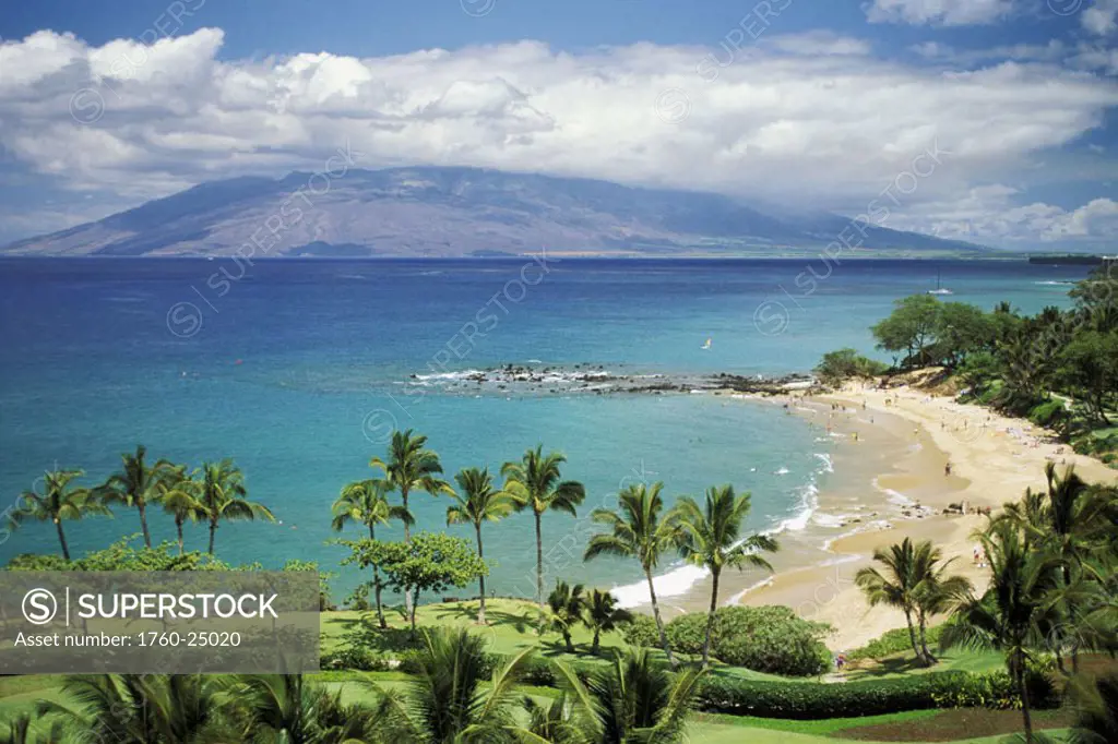 Hawaii, Maui, Wailea coastline, overhead view of Ulua Beach, island in distance.