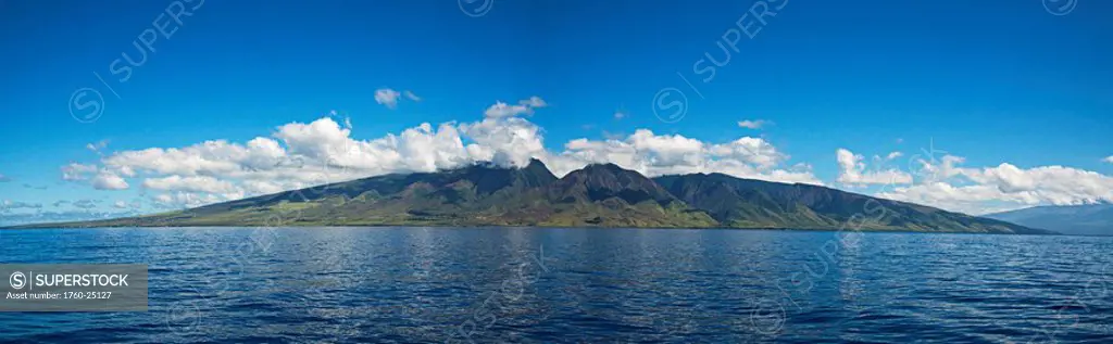Maui, Panoramic view of the west Maui mountains.