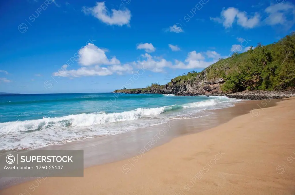 Hawaii, Maui, Kapalua, Slaughter House Beach, empty white sand beach.