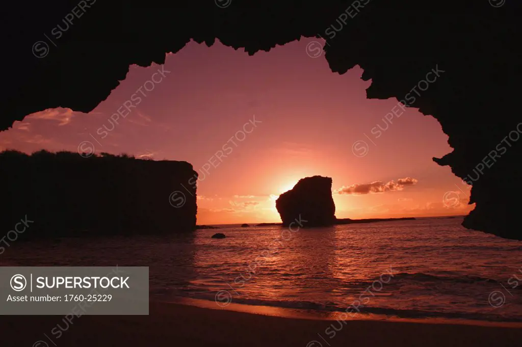 Hawaii, Lanai, Pu´u Pehe, Sweetheart Rock Sunrise