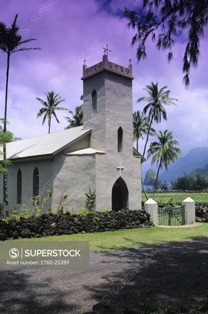 Hawaii, Molokai, Kalawao Settlement, Father Damien´s Church, purple sky