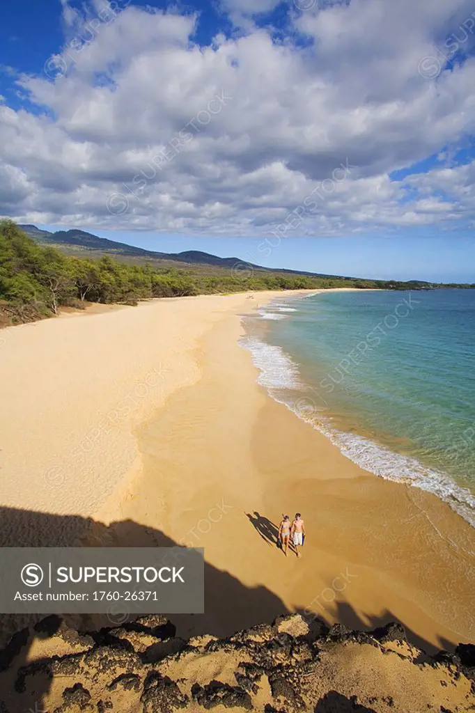 Hawaii, Maui, Oneloa or ´Big Beach´, Couple with snorkel gear