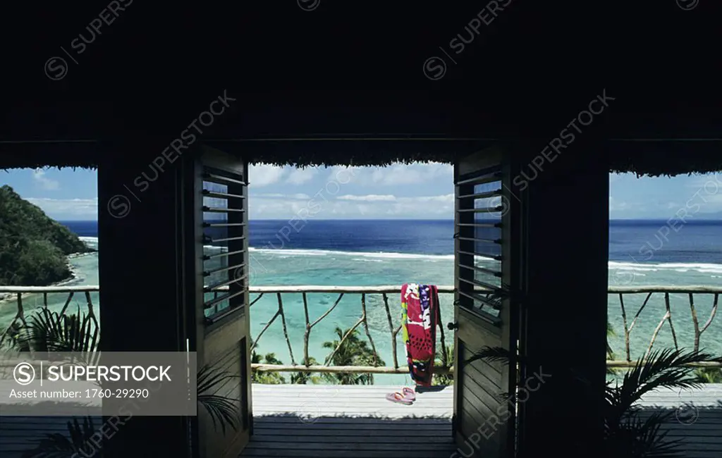 Fiji, Wakaya Island, Private home, Beautiful oceanview framed by triple doorway