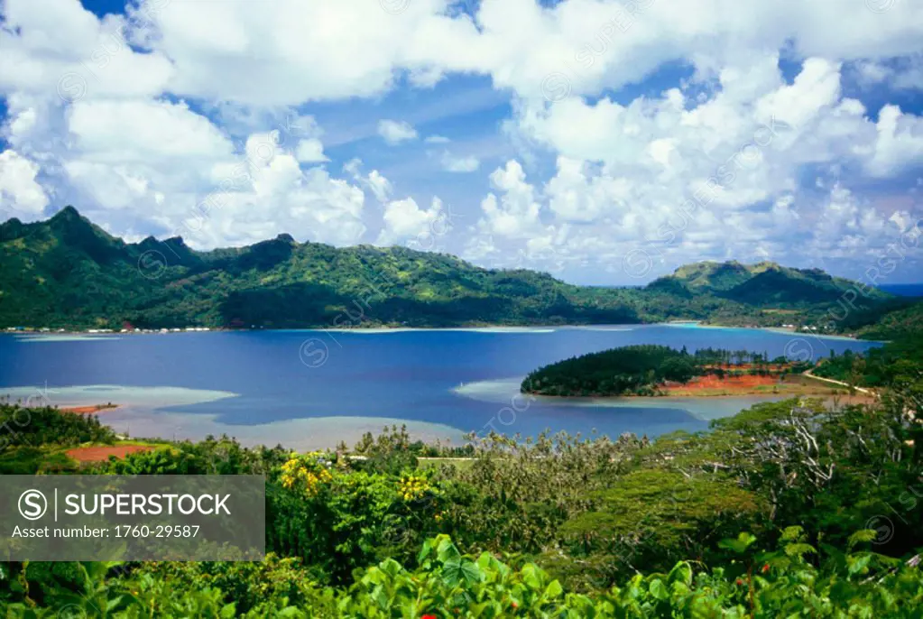 French Polynesia, Tahiti, Huahine, overlooking beautiful lagoon, scenic greenery