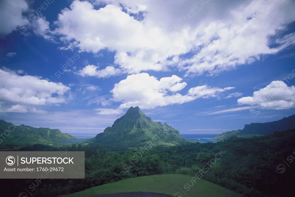 French Polynesia, Tahiti, Moorea Mount Rotui background scenic landscape, ocean