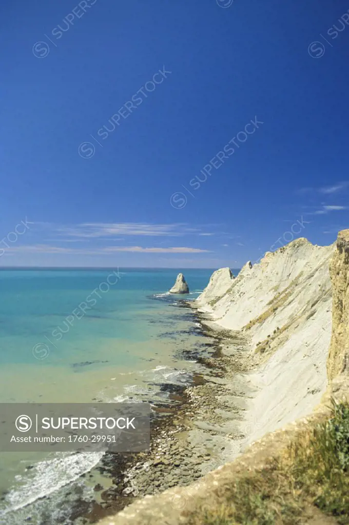New Zealand, Gannet Colony, Cape Kidnappers, Stretch of empty beach.