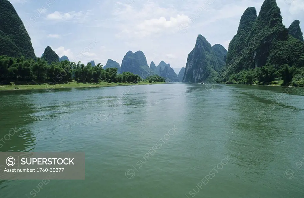 China, Guilin, Landscape of Li River and mountains