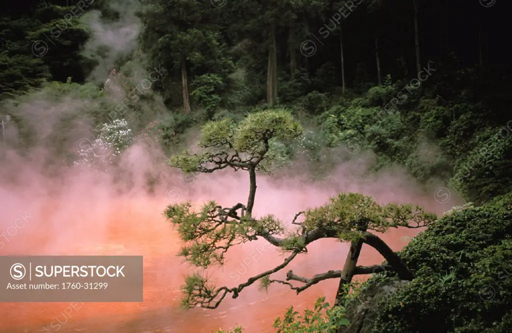 Japan, Beppu Kyushu, mist from Chinoiki Jogoku (blood pond hell) red volcanic pool