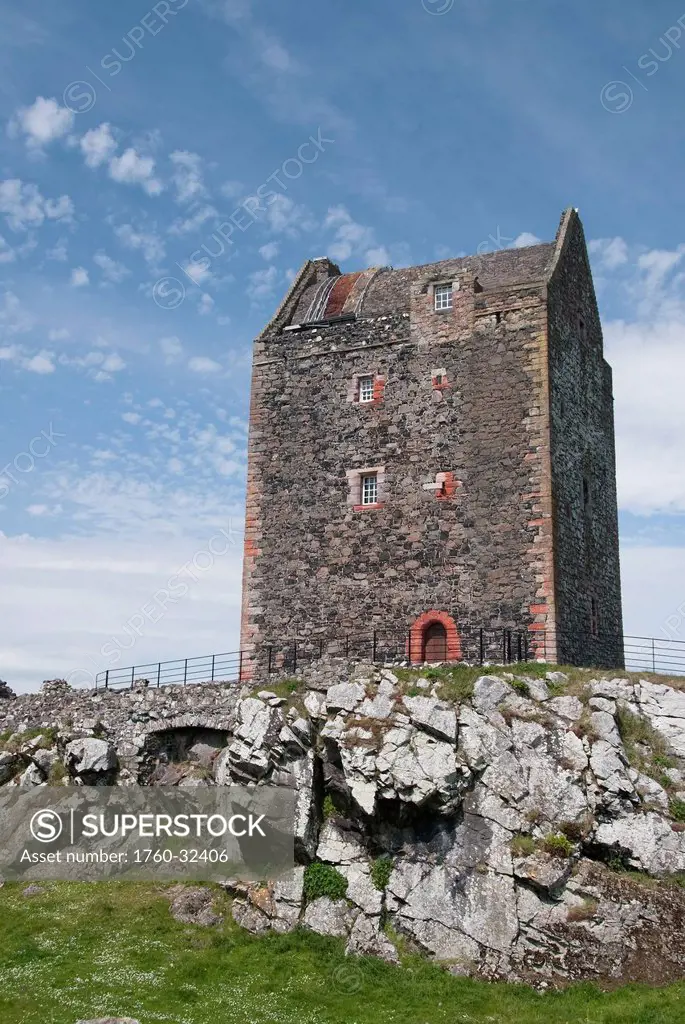 United Kingdom, Scotland, 6 Miles West Of Kelso, Smailholm Tower