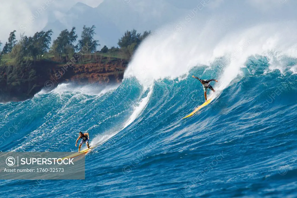 Hawaii, Maui, Peahi, Surfers Ride A Giant Wave At Peahi Also Know As Jaws. Editorial Use Only.