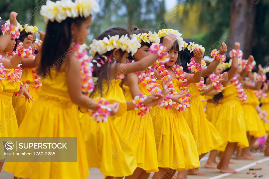 Halau Hula Olana, keiki hula, girls in yellow wear plumeria flower leis C1470
