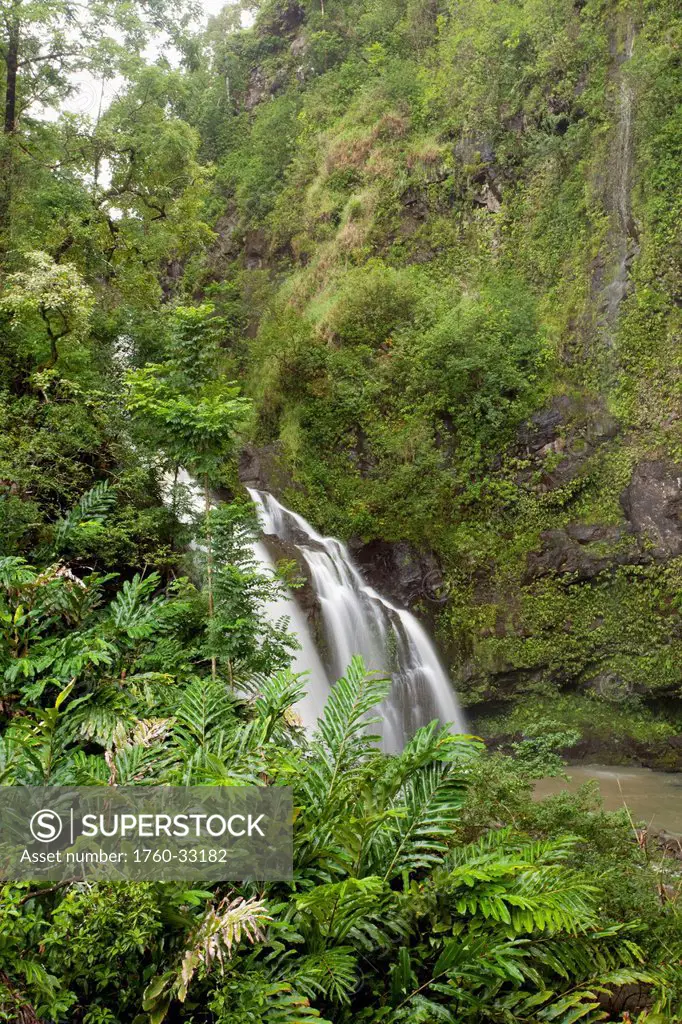Hawaii, Maui, Hana, Waikani Falls.