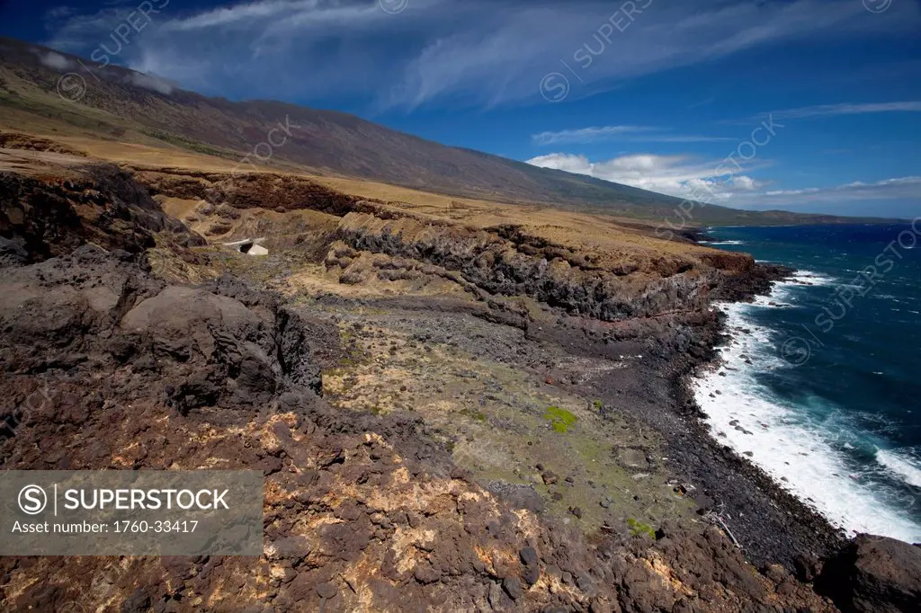 Hawaii, Maui, The Manawainui Gulch Along The Rough Sea Coast.