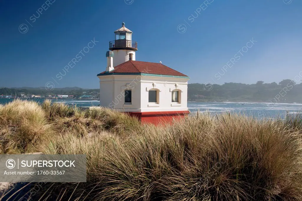 Oregon, Historic Coquille River Lighthouse along coast near town of Bandon.