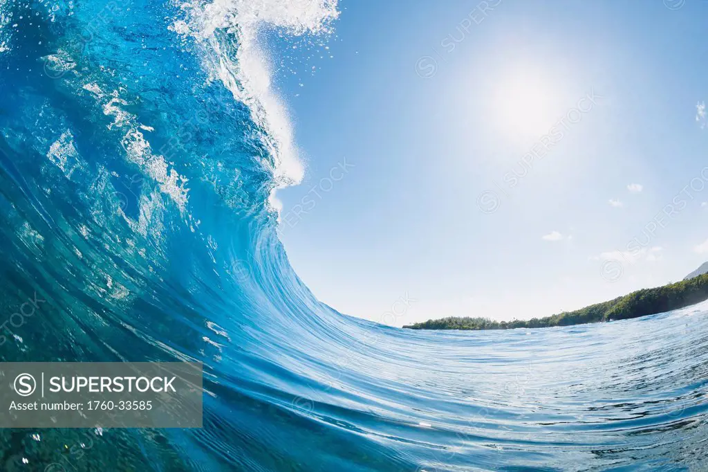 Hawaii, Maui, Hana, Beautiful blue ocean wave.