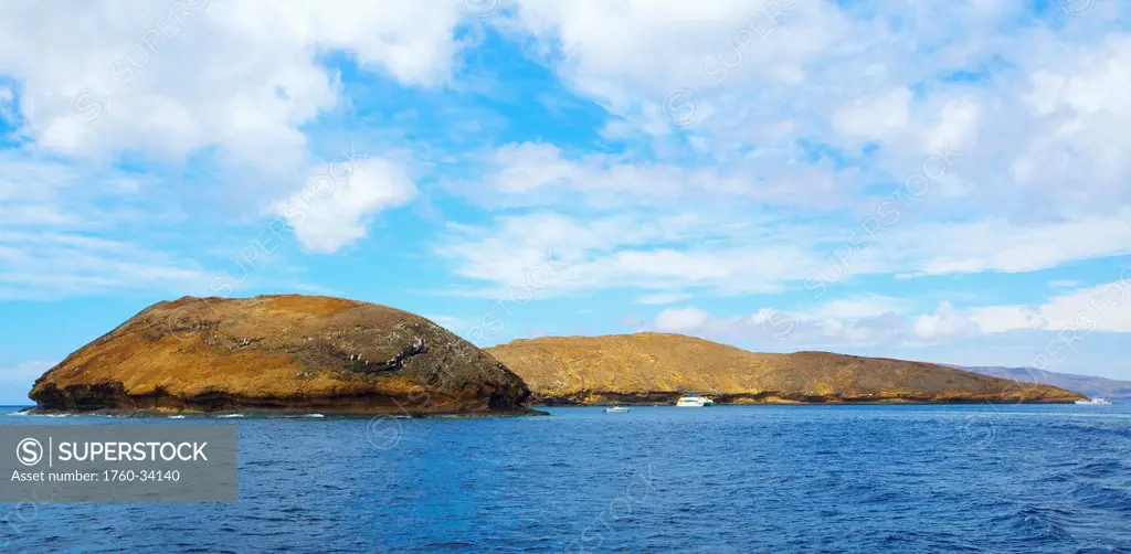 Coastline of an hawaiian island; Hawaii, United States of America