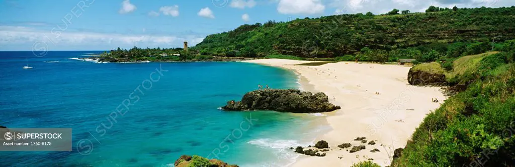 Hawaii, Oahu, Waimea Bay, View of beach and ocean.