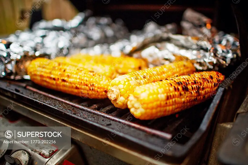 Corn on the cob on barbecue