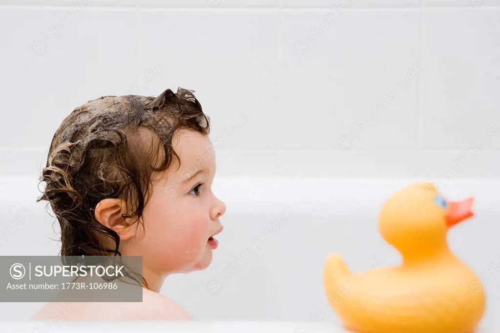 Child in the bathtub