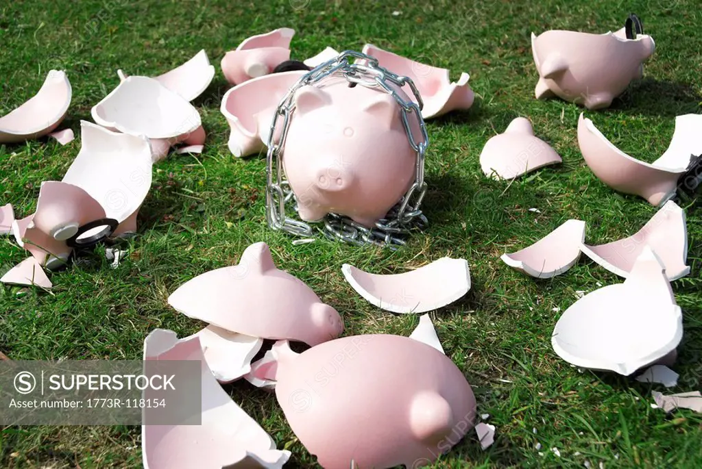 piggy bank in chains