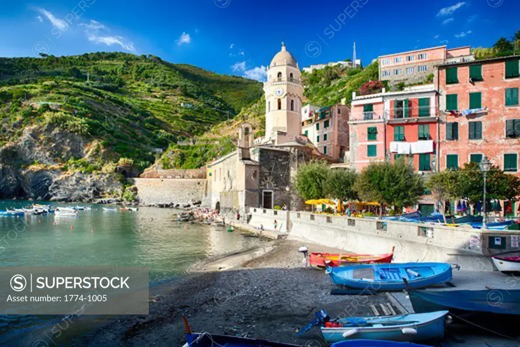 Italy, Liguria, Cinque Terre, Vernazza, Small boats on shore in harbor