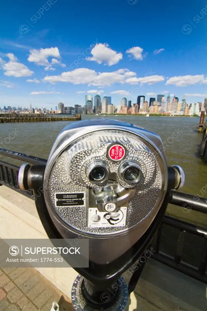 USA, New York, Lower Manhattan, coin operated binocular