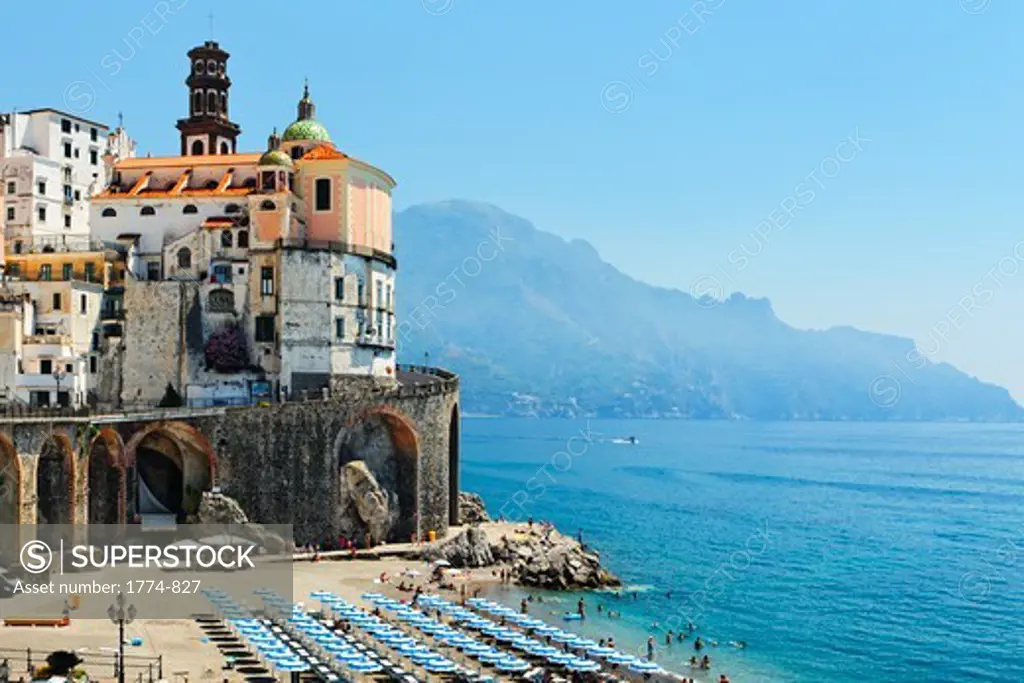 Italy, Campania, View of beach of Amalfi