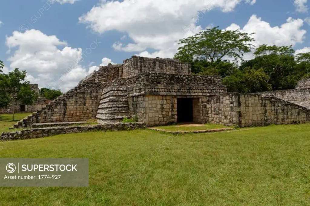 Mayan ruins at an archeological site, Ek Balam, Yucatan, Mexico