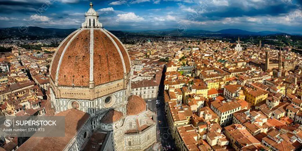 Italy, Tuscany, Florence, High angle panoramic view of Florence with dome of Basilica of Saint Mary of Flower
