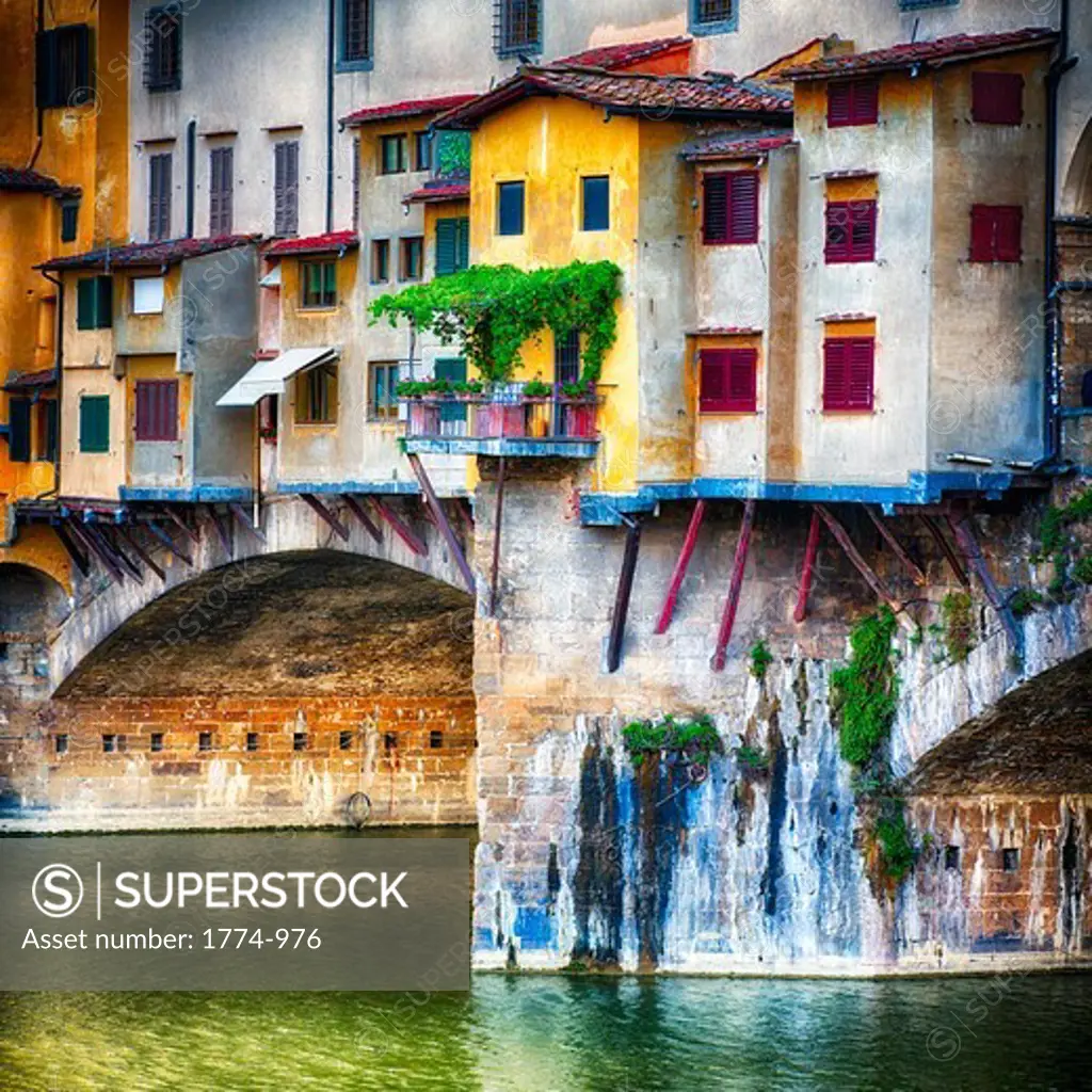 Italy, Tuscany, Florence, Ponte Vecchio, Small balcony on bridge house