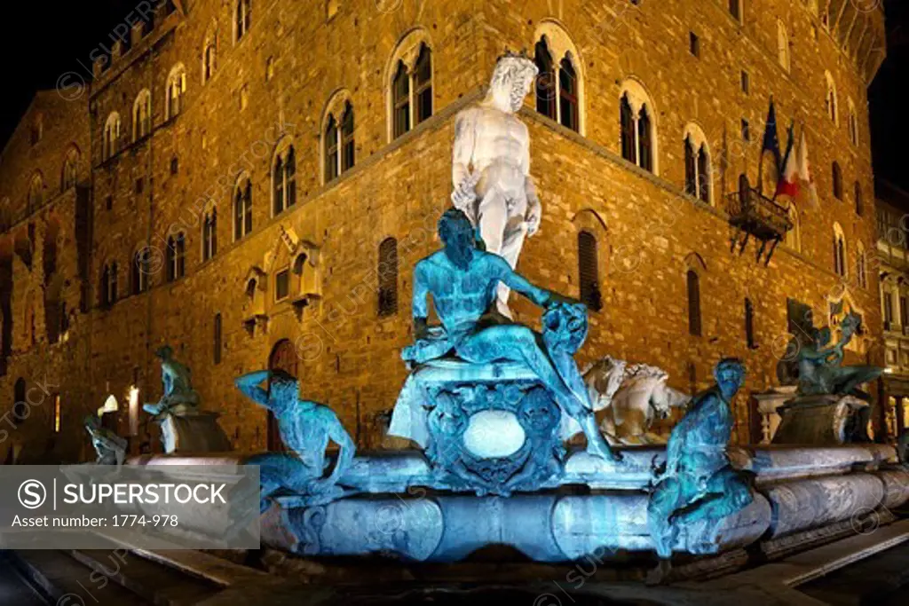 Italy, Tuscany, Florence, Piazza Della Signoria, Neptune Fountain at night