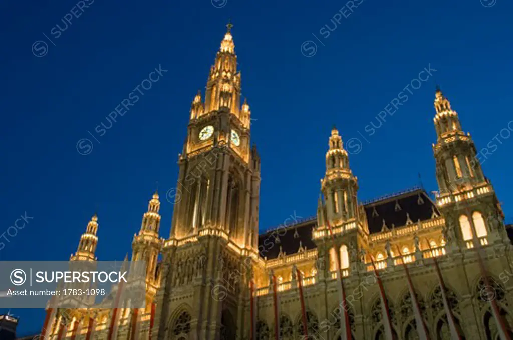 Europe, Austria, Vienna, city hall at dusk 