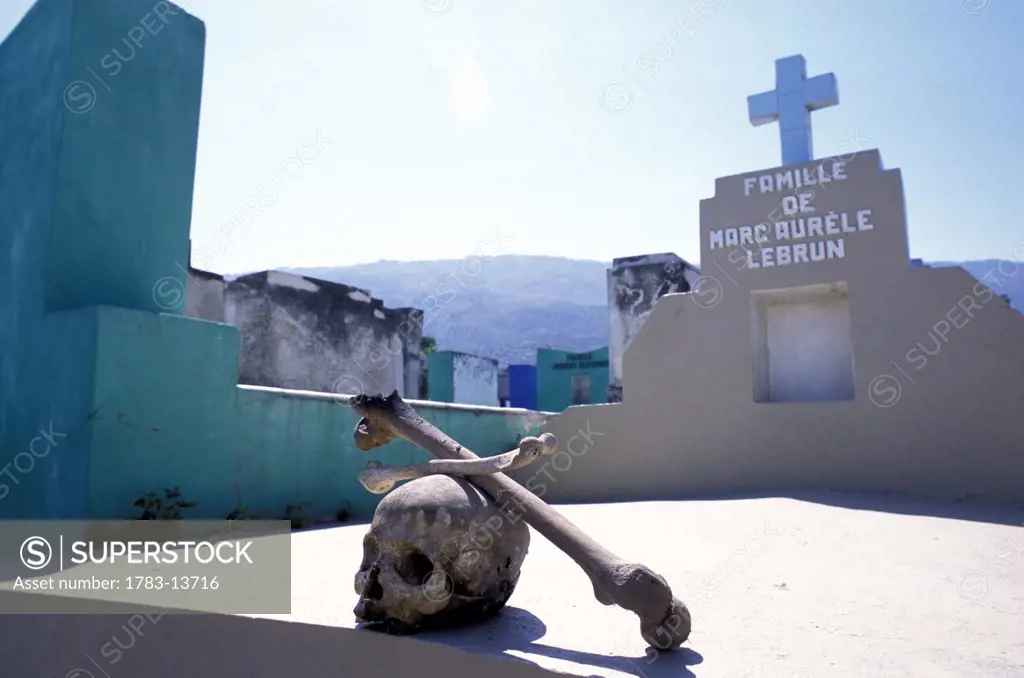 Skull and crossed bones on grave, Port au Prince, Haiti.