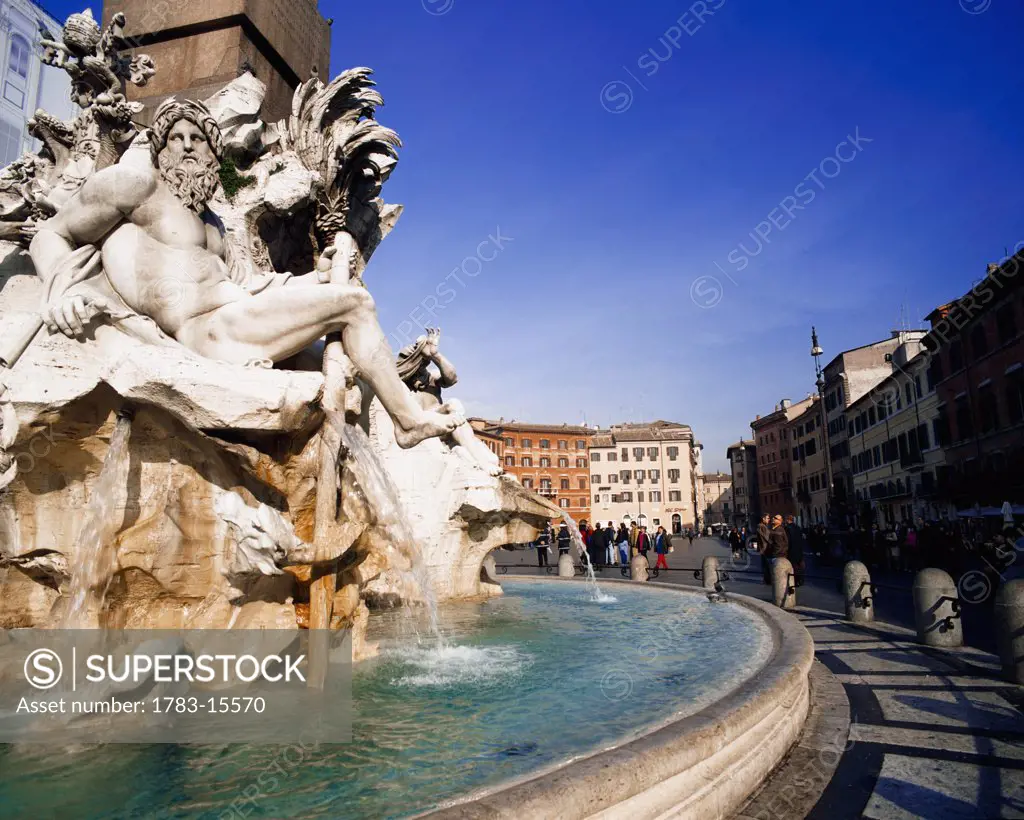 Fontana dei Quattro Fiumi, Fountain of the Four Rivers, masterpiece of Gianlorenzo Bernini's, Piazza Navona, Rome, Italy