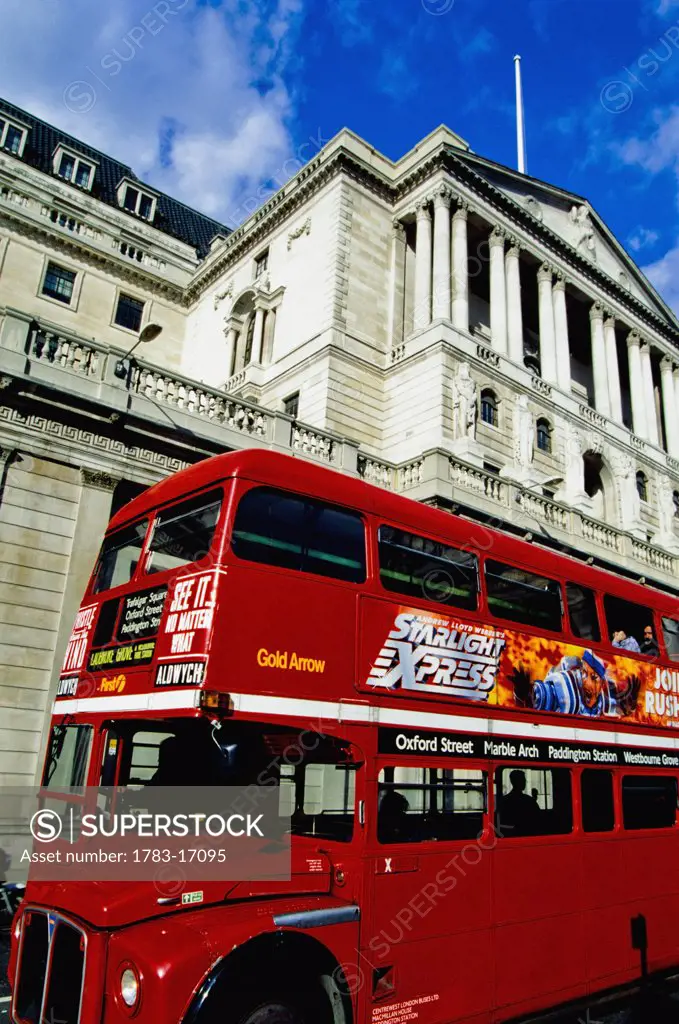 Double decker bus by Bank of England, Trafalgar Square, London, England