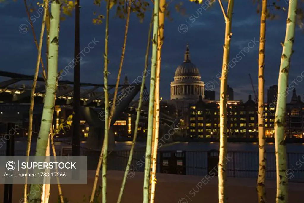 St. Paul's Cathedral at dusk., London, England, United Kingdom.