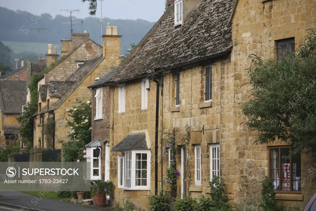 Cottages in Broadway, Cotswold, Worcestershire, England..