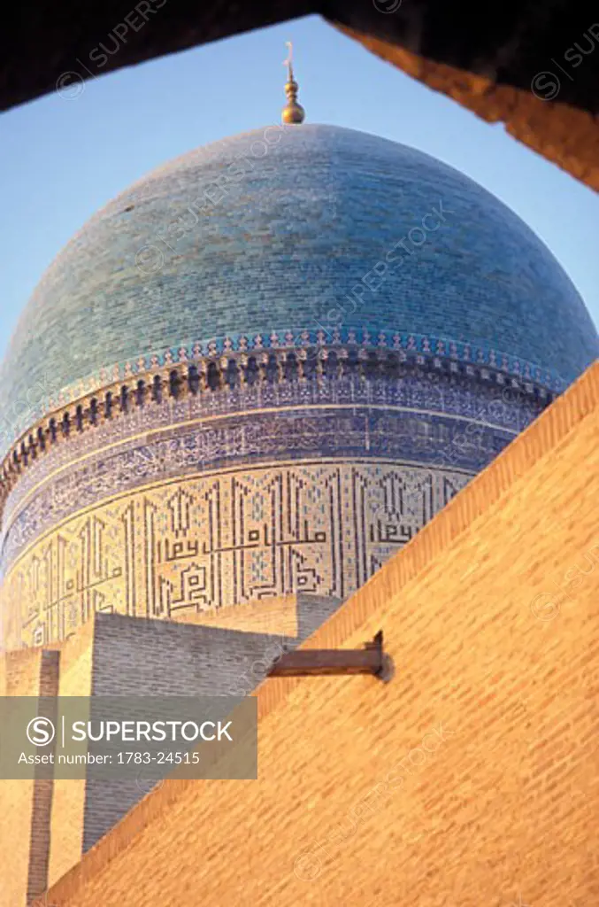 Mir-i-Arab Medressa, Bukhara, Uzbekistan.