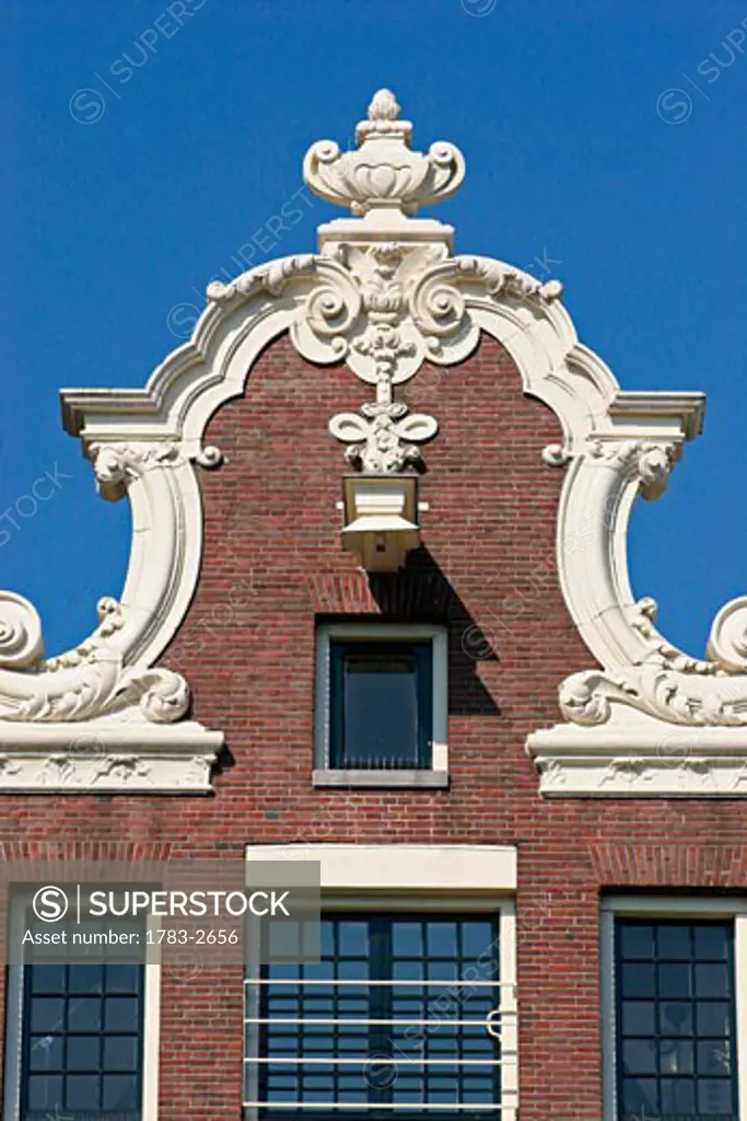 Canal house with gable, Amsterdam, Holland, The Netherlands, Europe