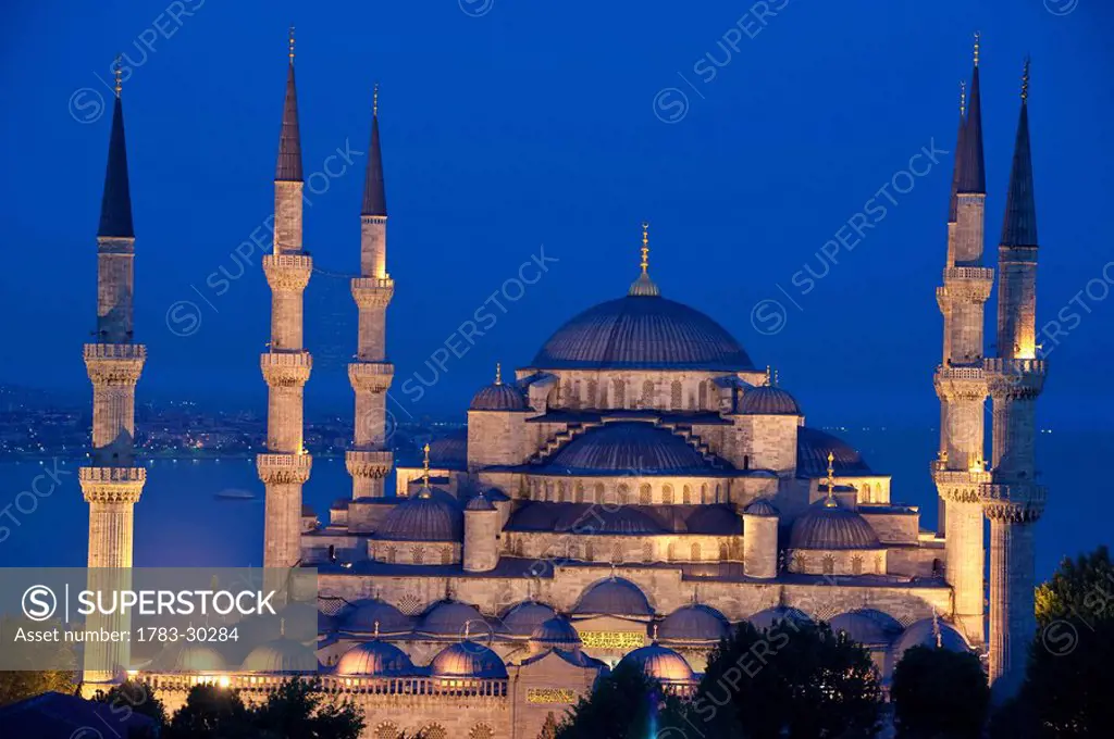 The Sultanahmet or Blue mosque at dusk