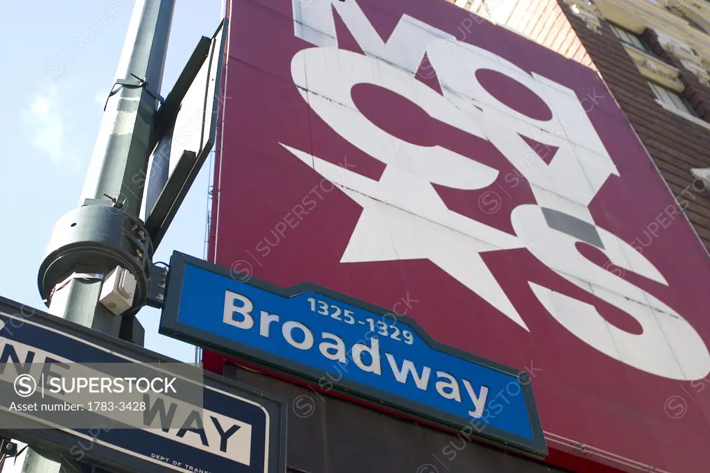 Broadway at Macys, New York