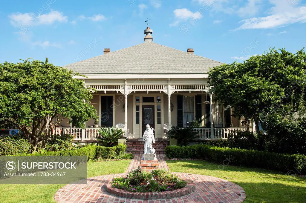 Usa, Louisiana, 19Th Century Cottage; St Francisville