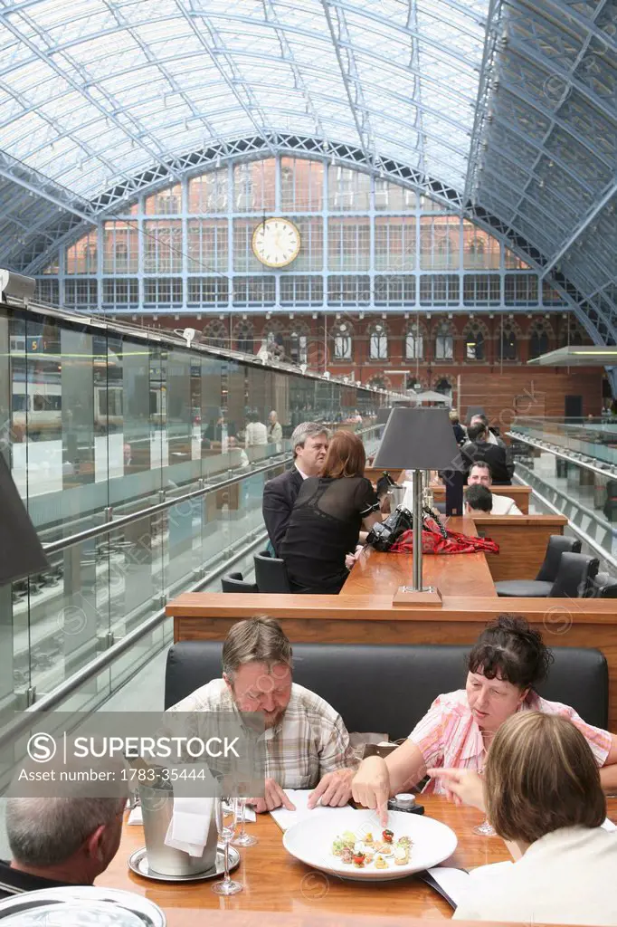 Champagne Bar In St. Pancras