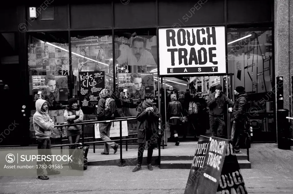 Rough Trade East record shop in Brick Lane, East London, London, UK © Dosfotos / Axiom