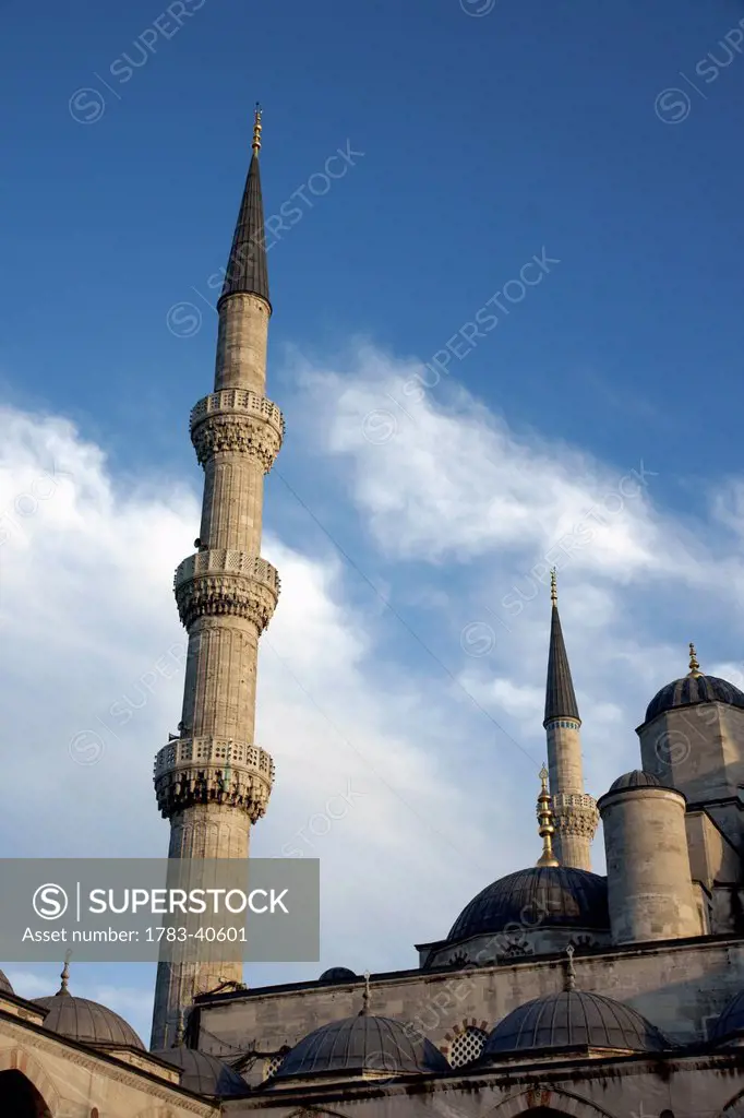 Turkey, Istanbul, Exterior of Blue Mosque or Sultan Ahmet Camii; Sultanahmet