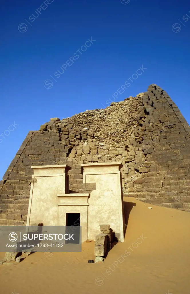 Sudan, Pyramids; Meroe