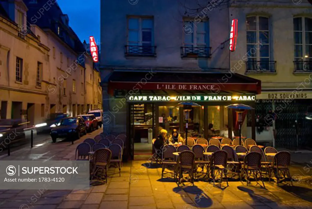 Cafe at dawn in the Latin Quarter (Quartier Latin) on the left bank, Paris, France