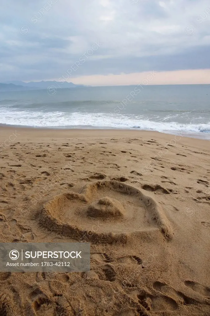 Vietnam, Heart-shape in sand; Nha Trang