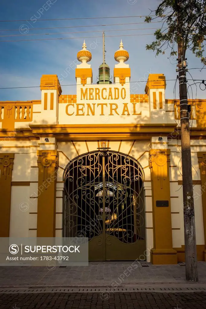 Brazil, Rio Grande do Sul, Mercado Publico with ornate gate; Pelotas