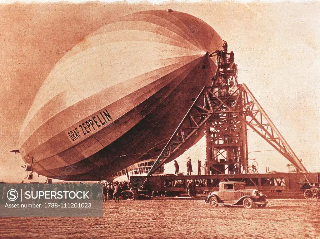 Graf Zeppelin airship departing from Le Bourget